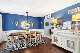 710 Stafford Ct, Chalfont, PA 18914 - Photo 2