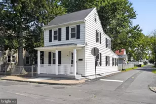 517 Maple St, Bristol, PA 19007 - Photo 2