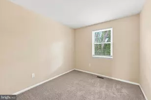 909 Clover Pl, Warminster, PA 18974 - Photo 12