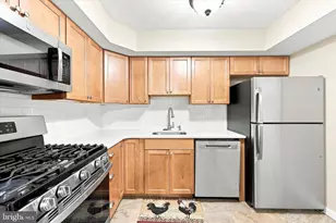 909 Clover Pl, Warminster, PA 18974 - Photo 6
