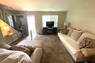 103 Redwood Dr, Quakertown, PA 18951 - Photo 2