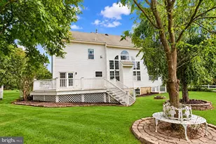 4960 Stillwater Cir, Doylestown, PA 18902 - Photo 4