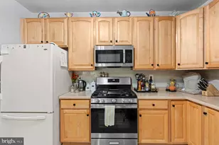100 Douglas Fir Dr, Warrington, PA 18976 - Photo 12