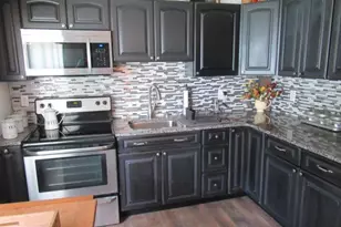 45 Queens Bridge Rd, Levittown, PA 19057 - Photo 18