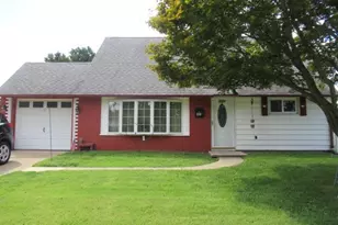 45 Queens Bridge Rd, Levittown, PA 19057 - Photo 38