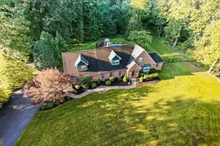 8 Timberbrook Dr, Quakertown, PA 18951 - Photo 4