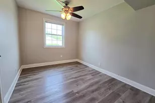 224 Guilford Rd, Fairless Hills, PA 19030 - Photo 12
