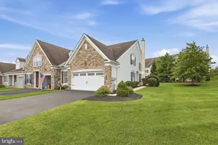 185 Reagan Dr, Sellersville, PA 18960 - Photo 1