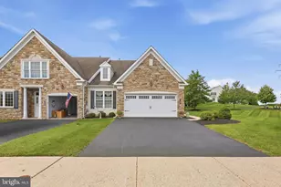 185 Reagan Dr, Sellersville, PA 18960 - Photo 2