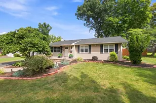 906 Big Oak Rd, Yardley, PA 19067 - Photo 2