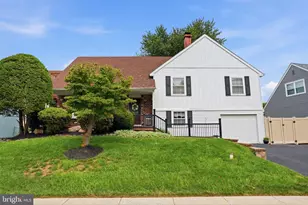 3620 Clear Springs Dr, Bensalem, PA 19020 - Photo 2