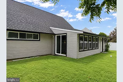 6 Roundwood Lane, Levittown, PA 19055 - Photo 6
