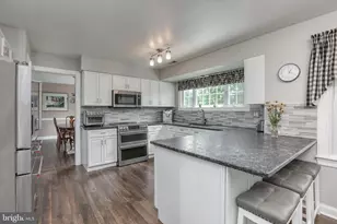451 Knollbrook Dr, Langhorne, PA 19047 - Photo 12