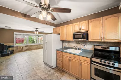 26 Inlet Road, Levittown, PA 19057 - Photo 10