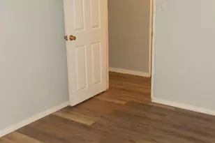 2503 Laurel Dr, Bristol, PA 19007 - Photo 18