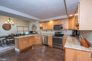 27 N Midway Ave, Feasterville-Trevose, PA 19053 - Photo 12