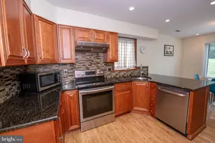 744 Newbury Ct, Southampton, PA 18966 - Photo 8