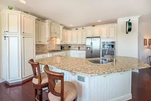 124 Thornhill Ln, Newtown, PA 18940 - Photo 16