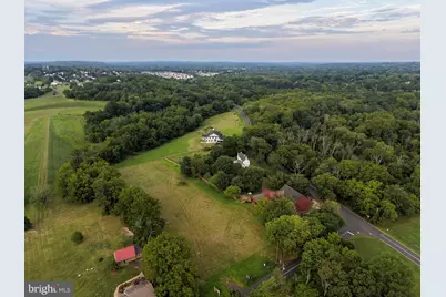 9 Barry Road, Chalfont, PA 18914 - Photo 4