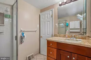 4640 Magnolia Ave, Feasterville-Trevose, PA 19053 - Photo 20