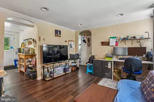 4640 Magnolia Ave, Feasterville-Trevose, PA 19053 - Photo 18