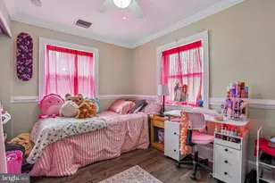 4640 Magnolia Ave, Feasterville-Trevose, PA 19053 - Photo 8