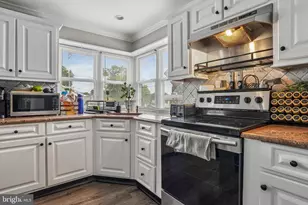 4640 Magnolia Ave, Feasterville-Trevose, PA 19053 - Photo 4
