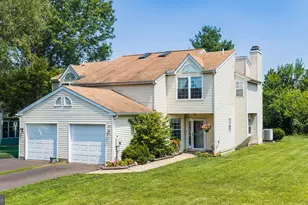 19 Kern Dr, Perkasie, PA 18944 - Photo 2