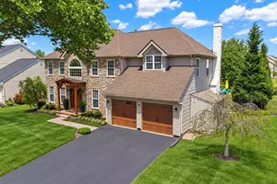 3815 Daystar Dr, Doylestown, PA 18902 - Photo 2