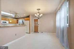 131 Louise Dr, Morrisville, PA 19067 - Photo 8