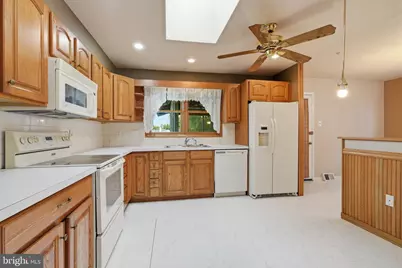 131 Louise Drive, Morrisville, PA 19067 - Photo 12