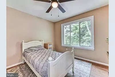 110 Hilltop Court, Langhorne, PA 19047 - Photo 16