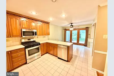 16 Martin Court, Newtown, PA 18940 - Photo 8