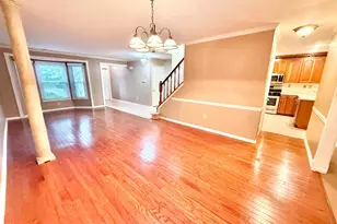 16 Martin Ct, Newtown, PA 18940 - Photo 2