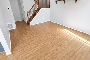 114 Lexington Ct, Warminster, PA 18974 - Photo 2