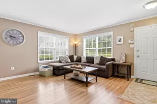5484 Rinker Cir, Doylestown, PA 18902 - Photo 6