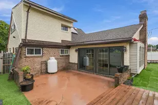 17 Jolly Ln, Levittown, PA 19055 - Photo 36