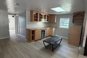 103 Holly Dr, Levittown, PA 19055 - Photo 14
