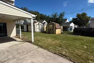 103 Holly Dr, Levittown, PA 19055 - Photo 22