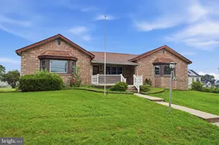 539 Wallace Ave, Bensalem, PA 19020 - Photo 1