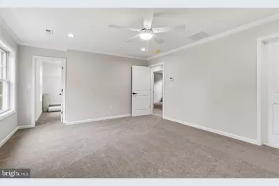 161 E Highland Avenue, Langhorne, PA 19047 - Photo 18
