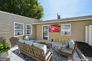 431 Magnolia Dr, Levittown, PA 19054 - Photo 24