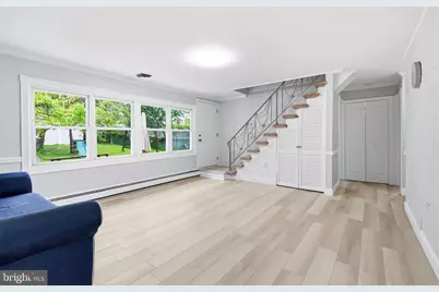 407 Holly Drive, Levittown, PA 19055 - Photo 4