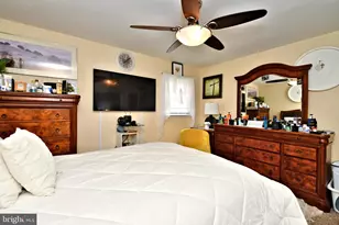 580 Carlisle Dr, Morrisville, PA 19067 - Photo 28