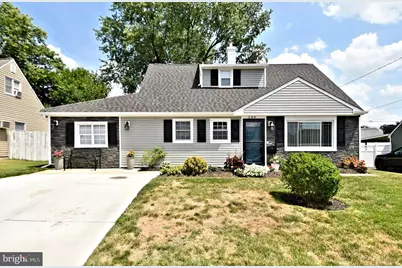 580 Carlisle Drive, Morrisville, PA 19067 - Photo 2