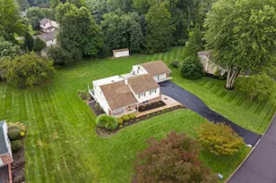 55 Brook Dr, Southampton, PA 18966 - Photo 2