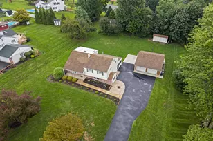 55 Brook Dr, Southampton, PA 18966 - Photo 4