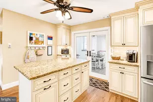 519 S Queen Anne Dr, Fairless Hills, PA 19030 - Photo 18