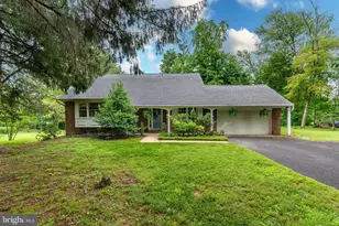 3659 Greenwood Terrace, Chalfont, PA 18914 - Photo 2