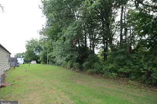 3445 Aster Ave, Feasterville-Trevose, PA 19053 - Photo 4